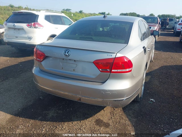 2013 Volkswagen Passat Sel მანქანა იყიდება აუქციონზე, vin: 1VWCN7A30DC016927, აუქციონის ნომერი: 12679623