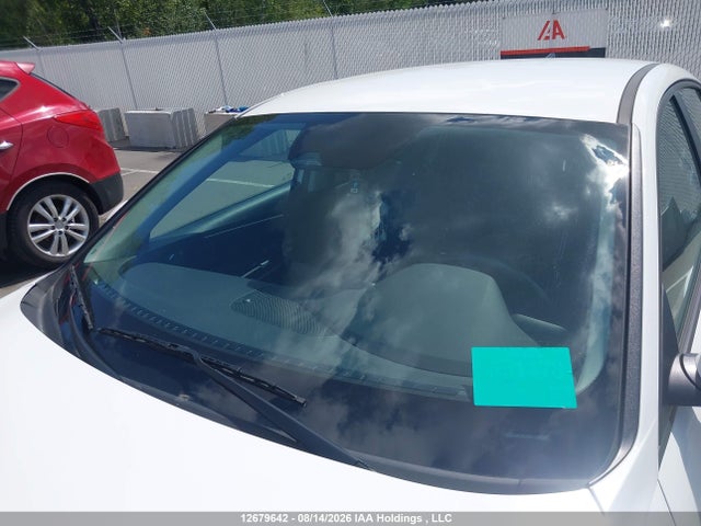KMHLM4AG0PU562256 Hyundai Elantra Preferred Ivt
