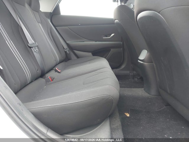 KMHLM4AG0PU562256 Hyundai Elantra Preferred Ivt