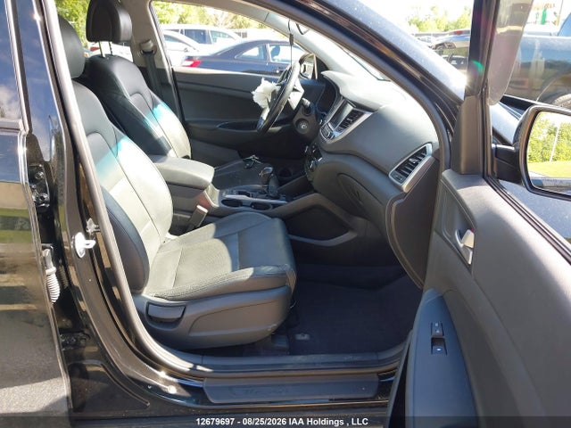 KM8J3CA40JU829381 Hyundai Tucson Se 2.0l