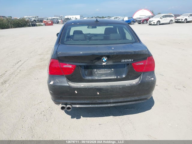 2011 Bmw 328 Xi მანქანა იყიდება აუქციონზე, vin: WBAPK7C54BA821279, აუქციონის ნომერი: 12679711