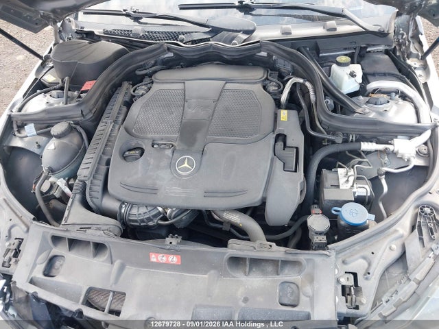 2013 Mercedes-benz C 300 4matic მანქანა იყიდება აუქციონზე, vin: WDDGF8AB4DA755783, აუქციონის ნომერი: 12679728