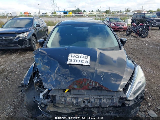 1FADP3K26FL308882 Ford FOCUS SE