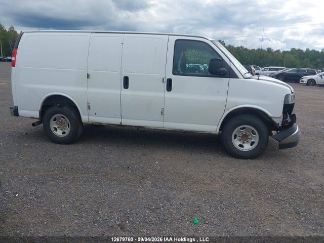 GMC Savana 2500 Work Van 2020 1GTW7AFP5L1142911 Image 13