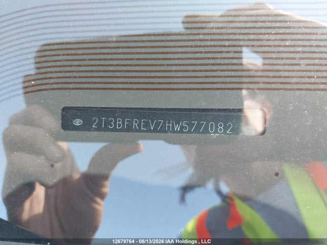 Toyota RAV4 LE 2017 2T3BFREV7HW577082 Image 19