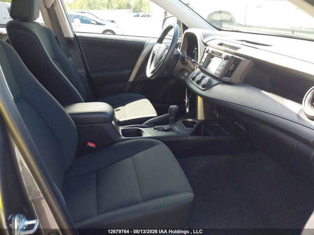 Toyota RAV4 LE 2017 2T3BFREV7HW577082 Image 5