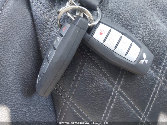 12679766 :رقم المزاد ، JA4J4VA83RZ611332 vin ، 2024 Mitsubishi Outlander Le/se/sel مزاد بيع
