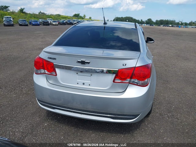 Chevrolet Cruze 2lt 2014 1G1PE5SBXE7118785 Image 16