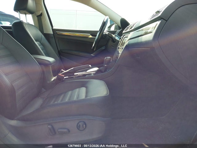 Продажа на аукционе авто 2019 Volkswagen Passat Wolfsburg Edition, vin: 1VWKA7A37KC008652, номер лота: 12679803