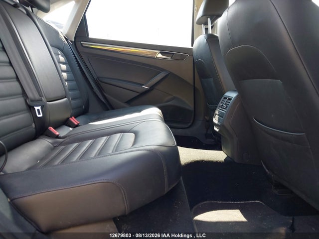 Продажа на аукционе авто 2019 Volkswagen Passat Wolfsburg Edition, vin: 1VWKA7A37KC008652, номер лота: 12679803