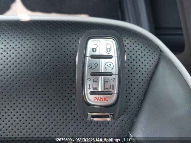 2025 Chrysler Pacifica Limited მანქანა იყიდება აუქციონზე, vin: 2C4RC1GG7SR602359, აუქციონის ნომერი: 12679809