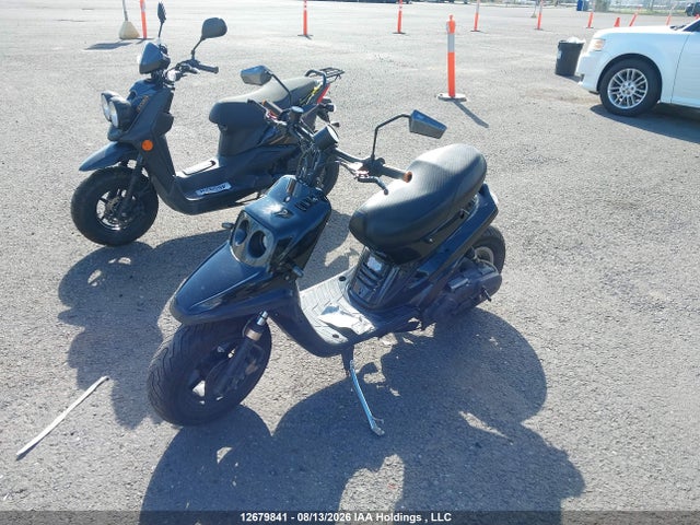 12679841 :رقم المزاد ، VG54RWN081A104959 vin ، 2001 Yamaha Cw50 مزاد بيع