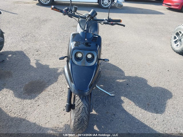12679841 :رقم المزاد ، VG54RWN081A104959 vin ، 2001 Yamaha Cw50 مزاد بيع