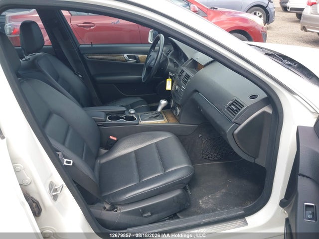 Продажа на аукционе авто 2011 Mercedes-benz C-class, vin: WDDGF8FB8BA513004, номер лота: 12679857