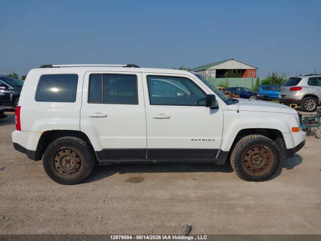 2016 Jeep Patriot მანქანა იყიდება აუქციონზე, vin: 1C4NJRAB3GD738871, აუქციონის ნომერი: 12679884