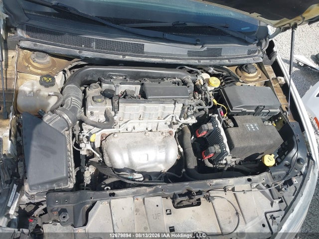 Chrysler 200 LX 2015 1C3CCCFB5FN618218 Image 10
