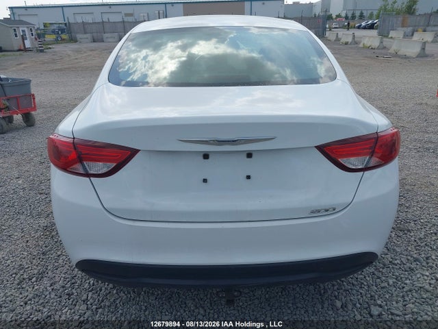 Chrysler 200 LX 2015 1C3CCCFB5FN618218 Image 17