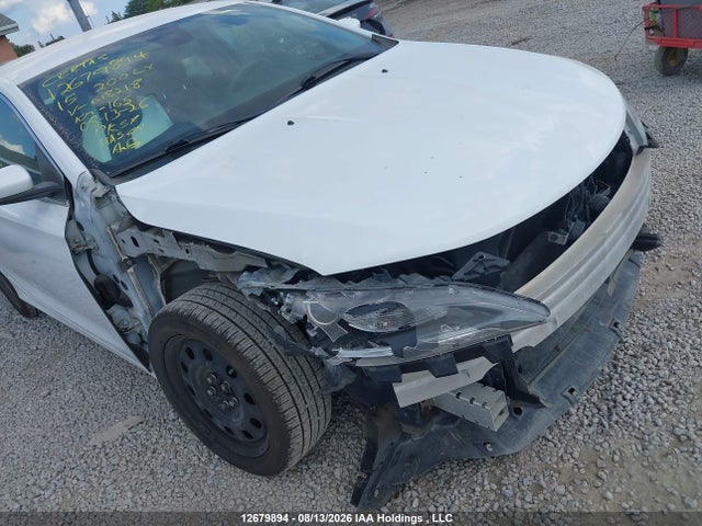 Chrysler 200 LX 2015 1C3CCCFB5FN618218 Image 6