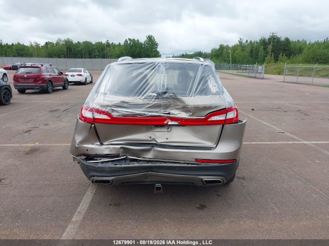 2LMPJ8LR7JBL37642 Lincoln Mkx Reserve