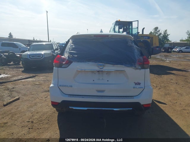 12679915 :رقم المزاد ، JN8AT2MV6JW342228 vin ، 2018 Nissan Rogue مزاد بيع