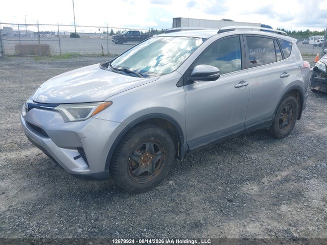 Toyota RAV4 LE 2016 2T3BFREV2GW517788 Image 2