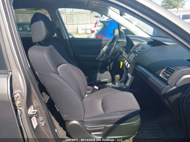 12679937 :رقم المزاد ، JF2SJEDC0HH565712 vin ، 2017 Subaru Forester 2.5i Convenience مزاد بيع
