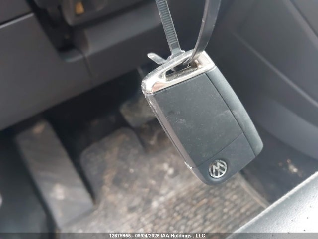 3VV2B7AXXJM139141 Volkswagen Tiguan Se/sel