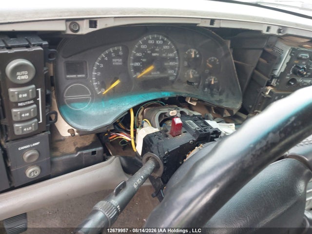 Продажа на аукционе авто 1999 Gmc New Sierra K1500, vin: 1GTEK19T1XZ537467, номер лота: 12679957