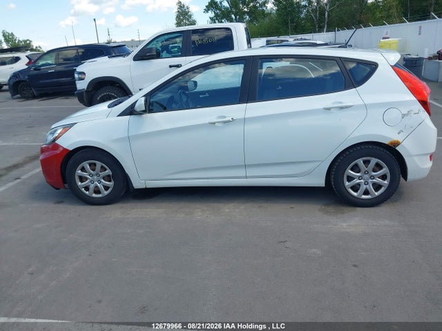 12679966 :رقم المزاد ، KMHCT5AE9CU014631 vin ، 2012 Hyundai Accent مزاد بيع