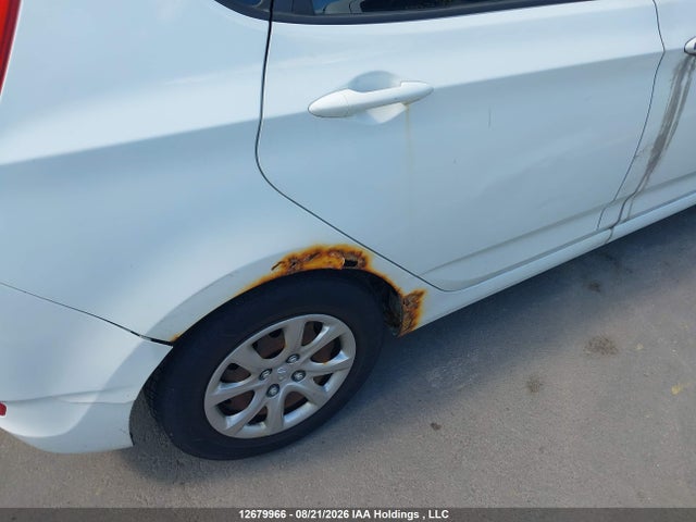 12679966 :رقم المزاد ، KMHCT5AE9CU014631 vin ، 2012 Hyundai Accent مزاد بيع