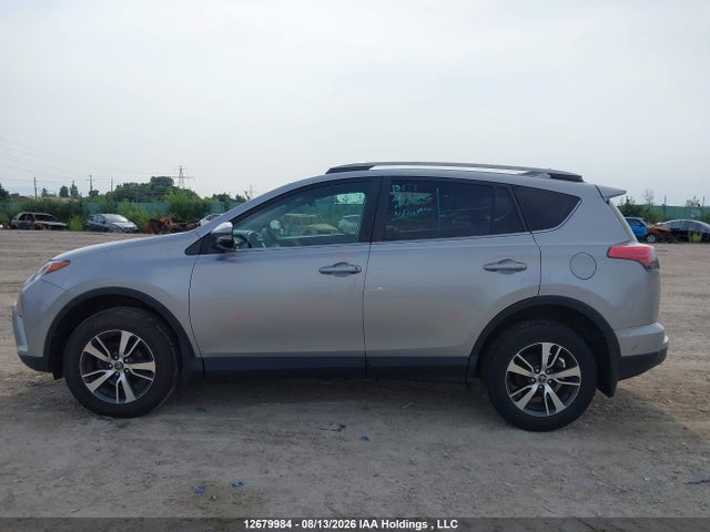 Toyota RAV4 LE 2018 2T3ZFREV4JW509214 Image 14