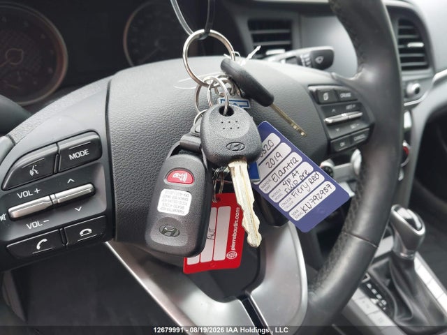 KMHD84LFXKU792957 Hyundai Elantra Preferred