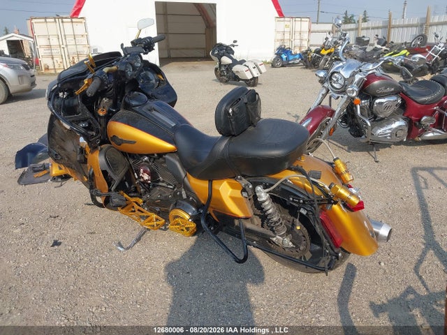 Harley-Davidson FLTRK 2023 5HD1KZF3XPB634832 Image 3