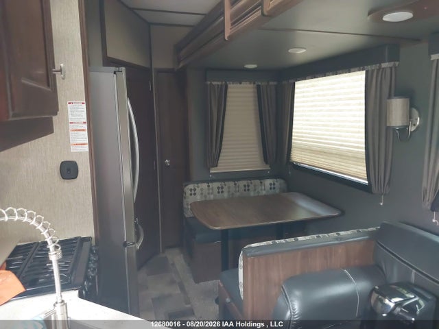12680016 :رقم المزاد ، 4YDF32627J1530335 vin ، 2018 Sprinter Keystone مزاد بيع