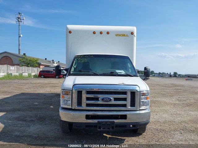 Ford Econoline E450 Super Duty Cutaway Van 2019 1FDWE4F63KDC38267 Image 12