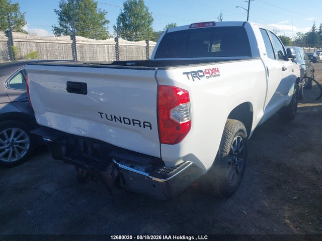 12680030 :رقم المزاد ، 5TFUY5F15JX709930 vin ، 2018 Toyota Tundra Sr5 Plus 5.7l V8 مزاد بيع