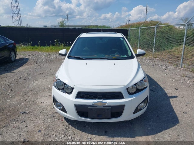 Chevrolet Sonic Lt Manual 2015 1G1JD6SH3F4179448 Image 12