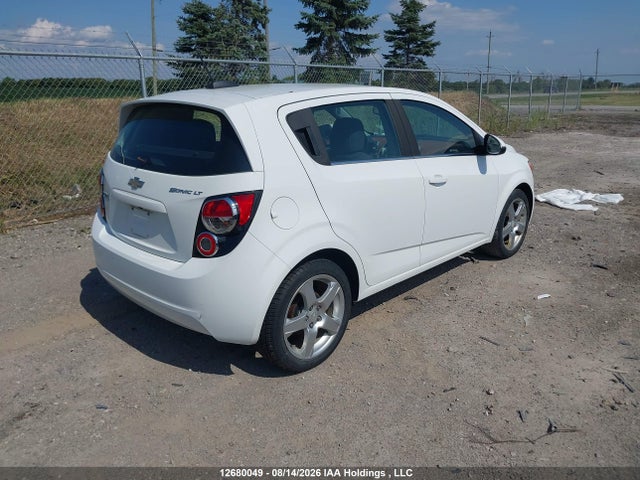 Chevrolet Sonic Lt Manual 2015 1G1JD6SH3F4179448 Image 4