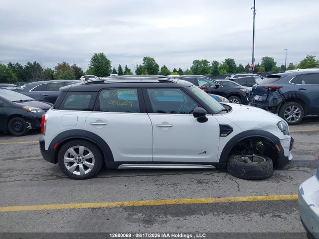 Mini Countryman Cooper 2017 WMZYV5C34H3E01684 Image 14