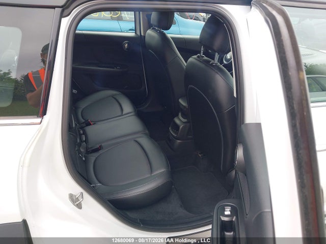 Mini Countryman Cooper 2017 WMZYV5C34H3E01684 Image 8