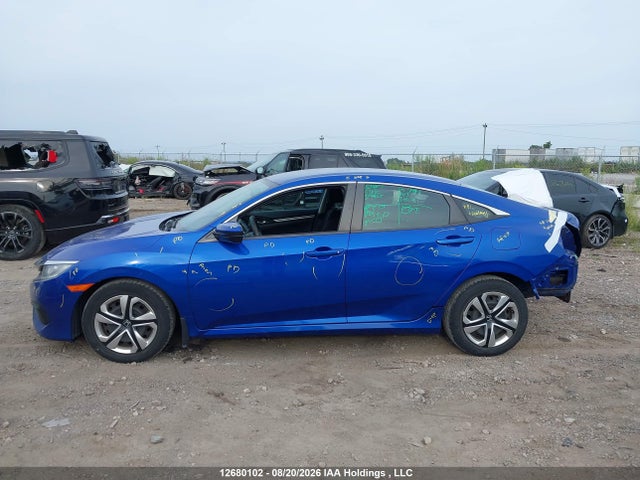 Honda Civic 2018 2HGFC2F57JH017991 Image 14