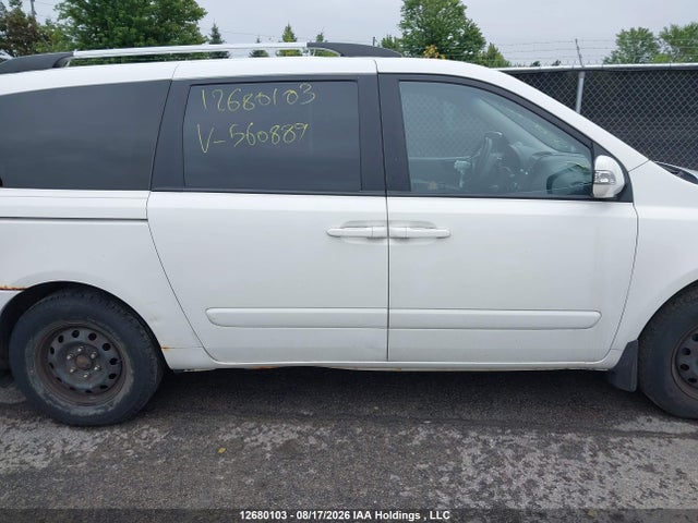 KNDMG4C79E6560889 KIA Sedona Lx/lx Convenience
