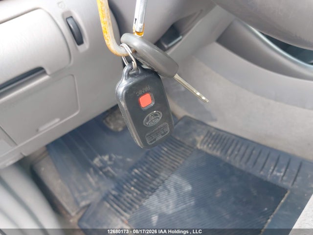 12680173 :رقم المزاد ، JTDBE32K730216930 vin ، 2003 Toyota Camry مزاد بيع