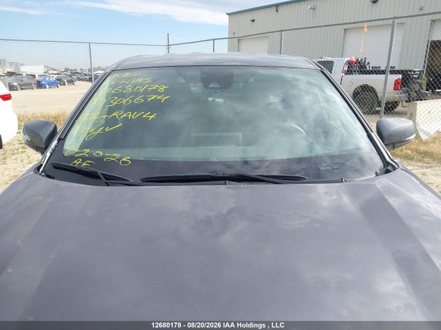 2T3B1RFV1NC306674 Toyota RAV4 LE