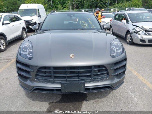 Porsche Macan Turbo 2016 WP1AF2A55GLB90572 Image 12