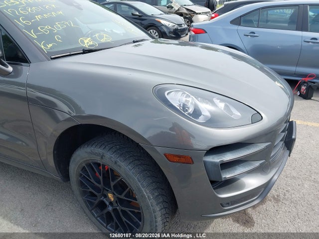 Porsche Macan Turbo 2016 WP1AF2A55GLB90572 Image 21