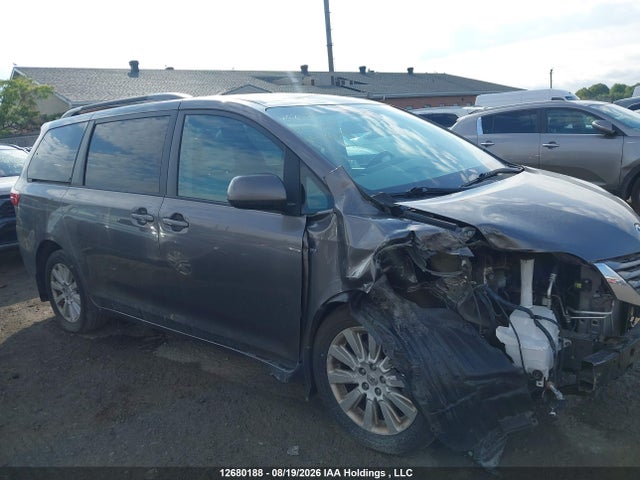 2016 Toyota Sienna Le მანქანა იყიდება აუქციონზე, vin: 5TDJK3DC1GS136049, აუქციონის ნომერი: 12680188