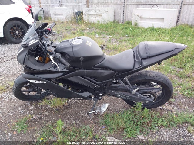 Yamaha Yzfr3 A 2019 MH3RH18N5KK001241 Image 12