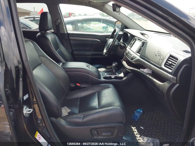 5TDDZRFH3JS490392 Toyota Highlander Limited