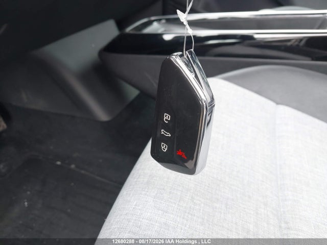 1V2URPE88RC001227 Volkswagen ID.4 PRO
